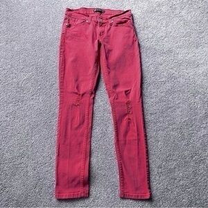 💚Levi’s coral skinny distressed jeans- 524 Too Super-low